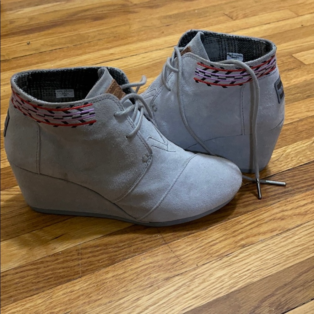 Toms wedges